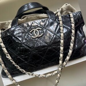 Glazed Calfskin Lambskin Portobello Tote Black Beige